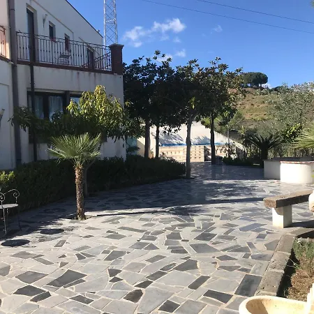 San Pietro Relais & Chateaux - Fraternitagesuconfidointe Bed & Breakfast Santa Teresa Di Riva