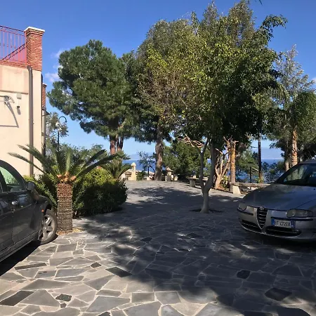 San Pietro Relais & Chateaux - Fraternitagesuconfidointe Bed & Breakfast Santa Teresa Di Riva